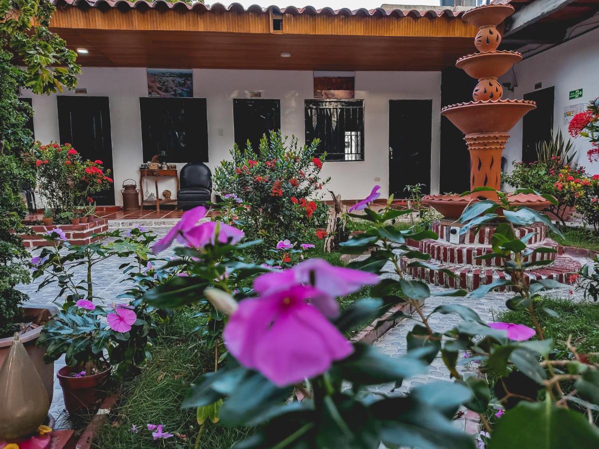 Hotel Colonial Вільяв'єха Екстер'єр фото